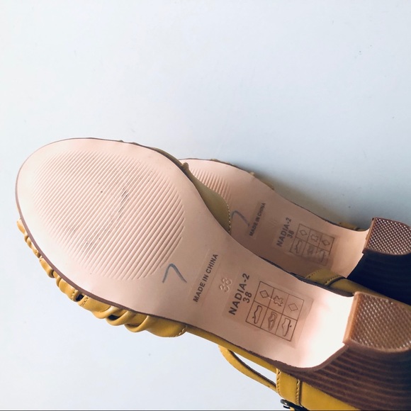 Chelsea Crew Nadia VTG Inspired Criss Cross Heel - Picture 4 of 9